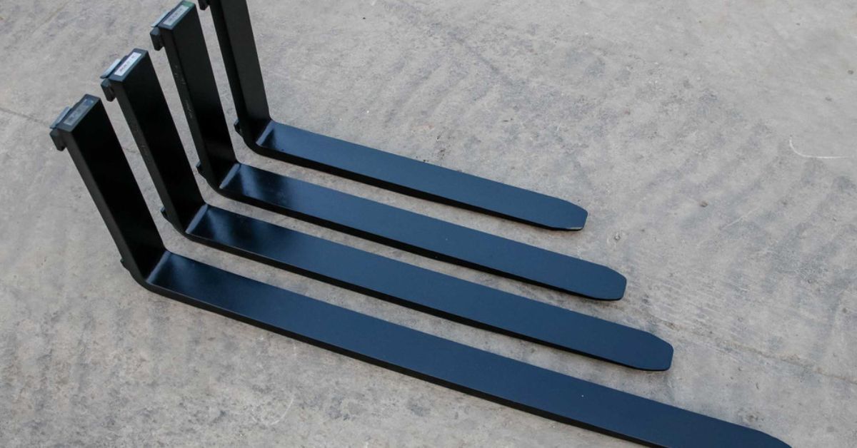 Choosing Quick-Attach Pallet Forks for Your Fleet Choosing Quick-Attach Pallet Forks for Your Fleet